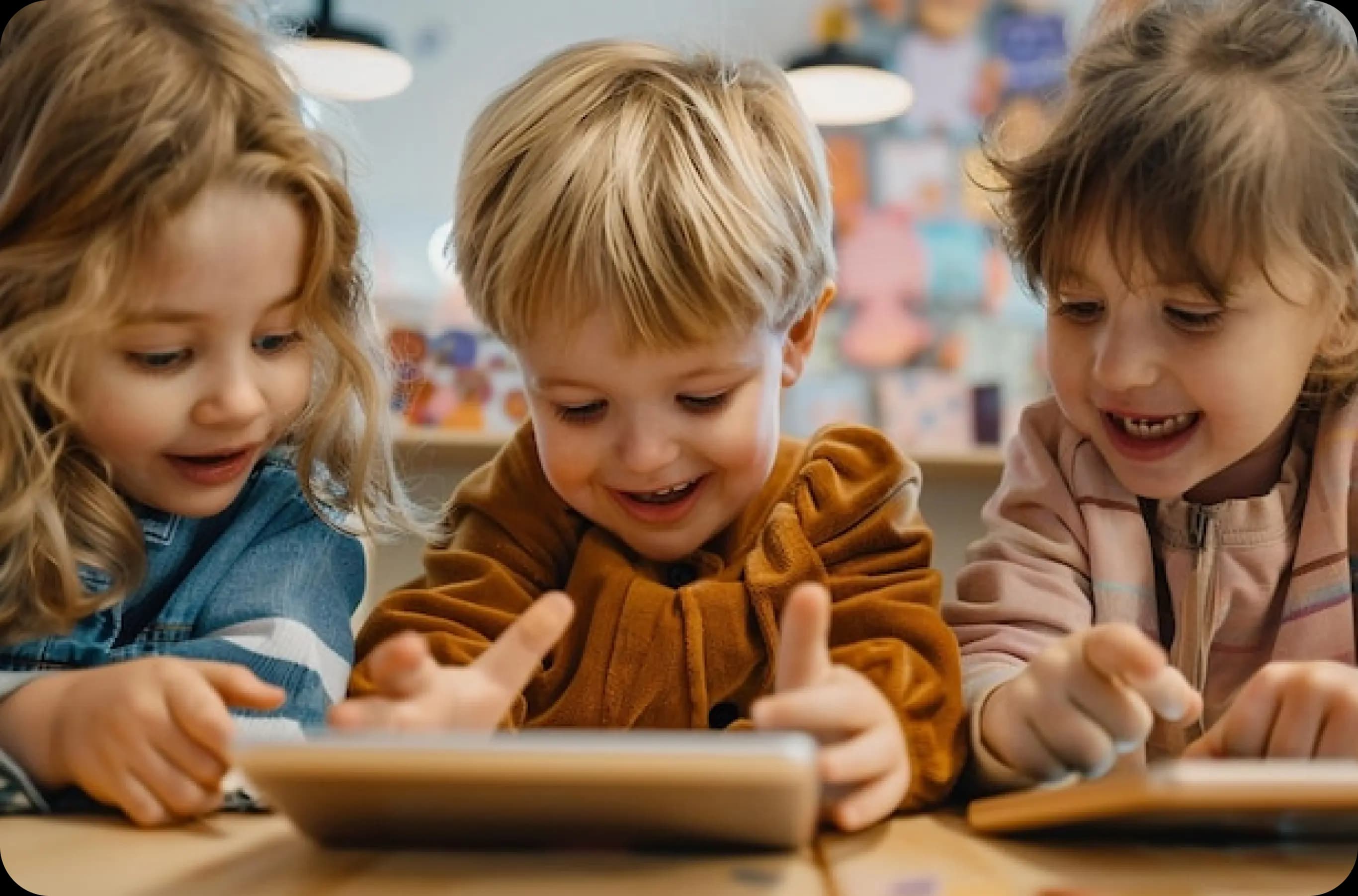 Kidoor: Children playing